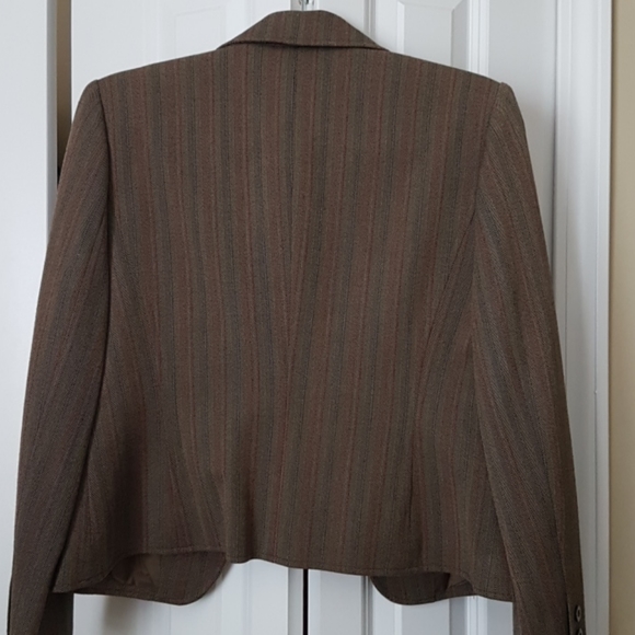 Cloths - Picture 5 of 5